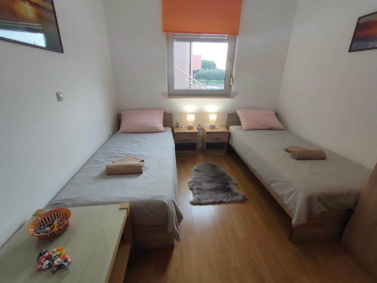 Apartman Bela Apartment Pula Bagian luar foto