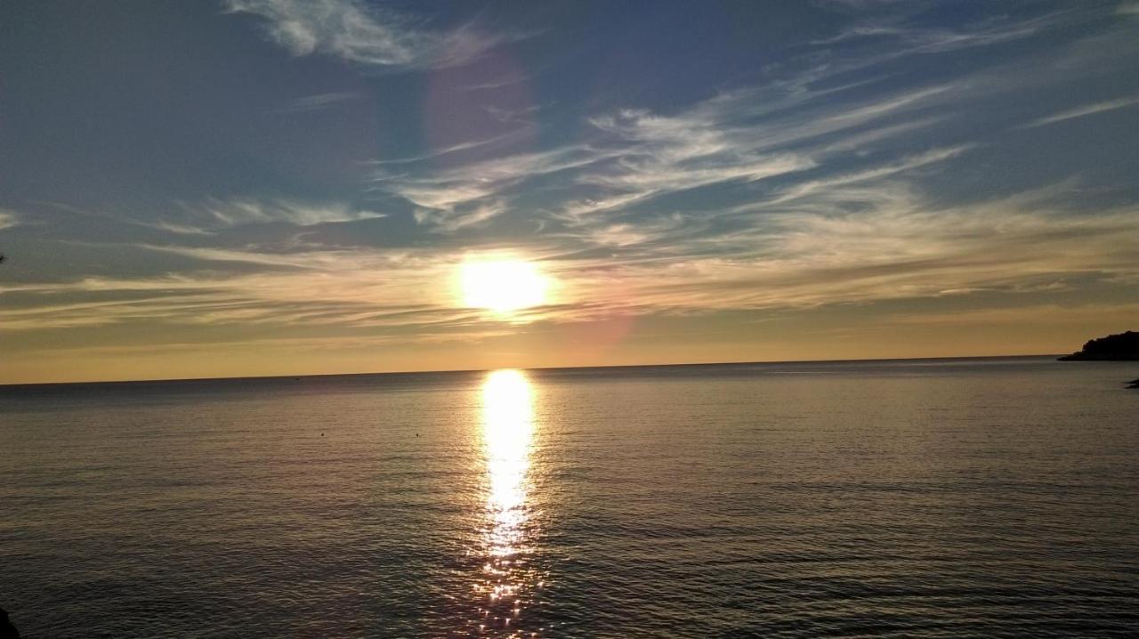 Apartman Bela Apartment Pula Bagian luar foto